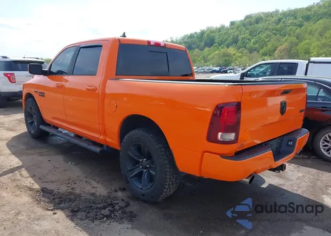 2017 Ram 1500 Sport 4X4 5'7 Box z USA, uszkodzony, nr VIN 1C6RR7MT7HS562611